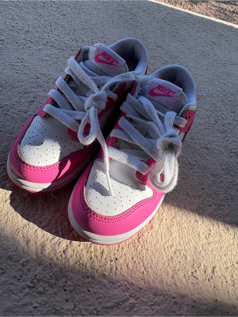 Nike Kids White and Bright Pink Low-Top Sneakers
